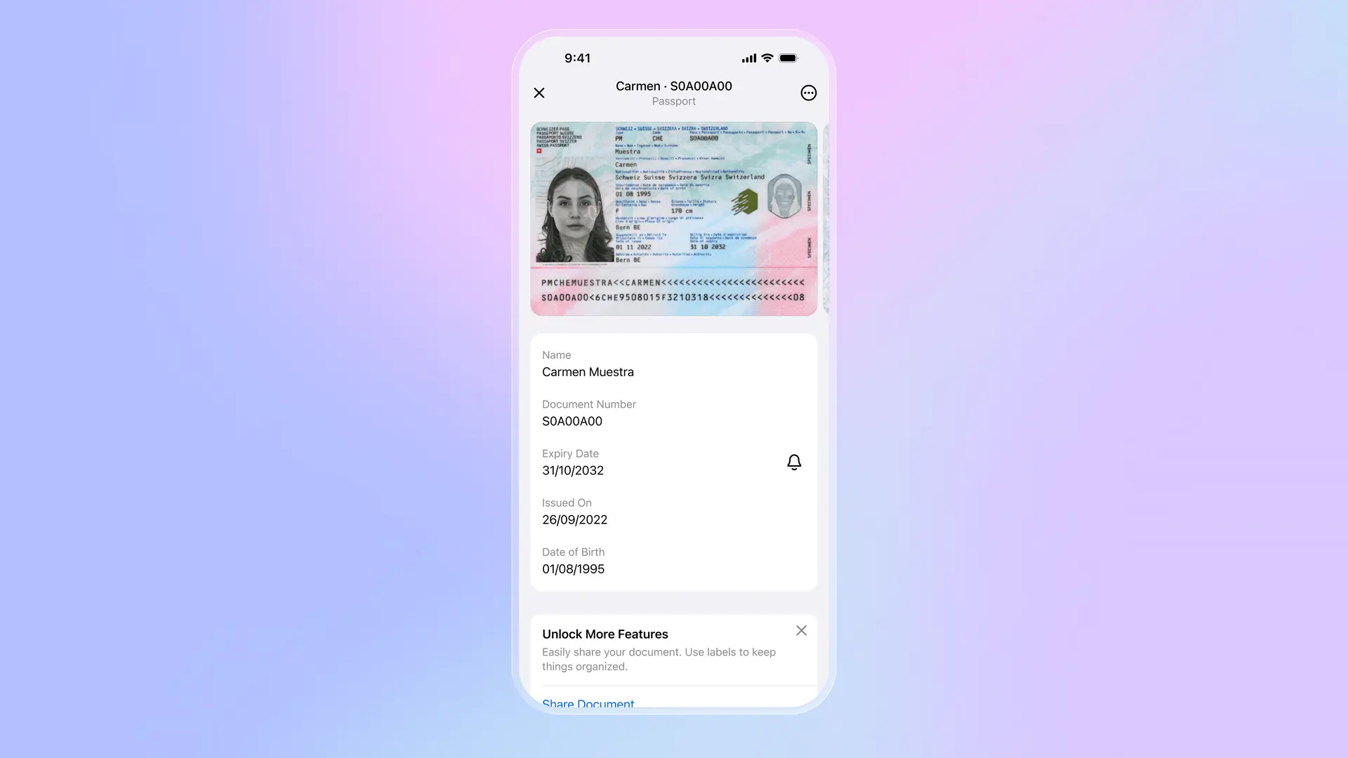 Copia digitale del passaporto nell'app Folio Wallet che mostra la scansione del passaporto e i dati estratti